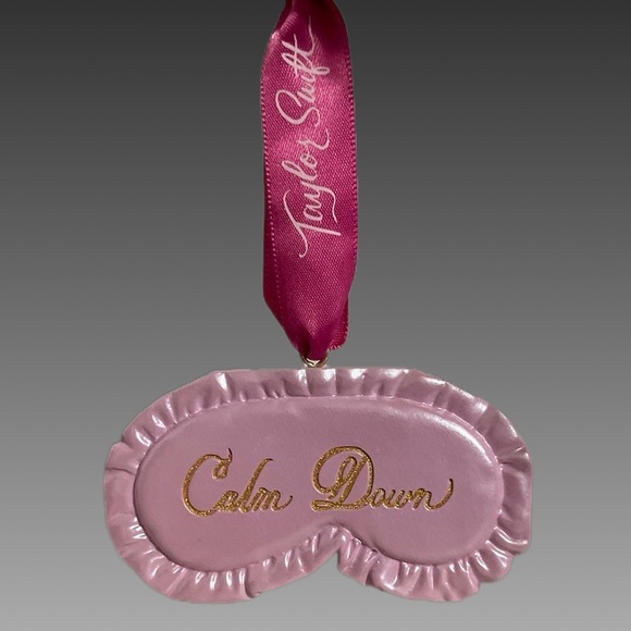 NWT Official Taylor Swift You Need To Calm Down Lover  2024 Holiday Ornament - Picture 2 of 2